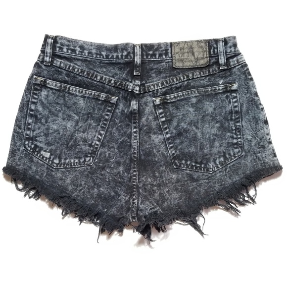 Wrangler Distressed Acid Wash Frayed Jean Shorts - Picture 6 of 8